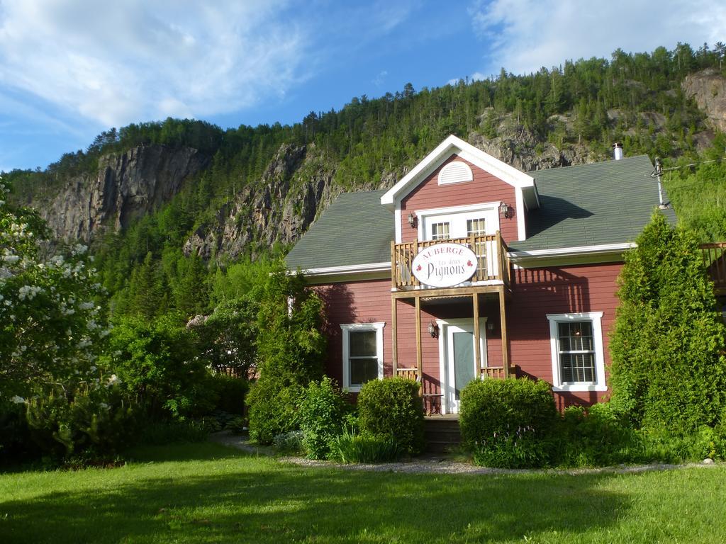 B&B Les Deux Pignons Petit-Saguenay Eksteriør bilde
